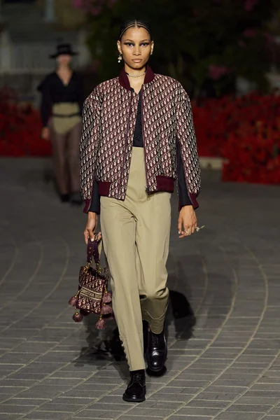 Look 58